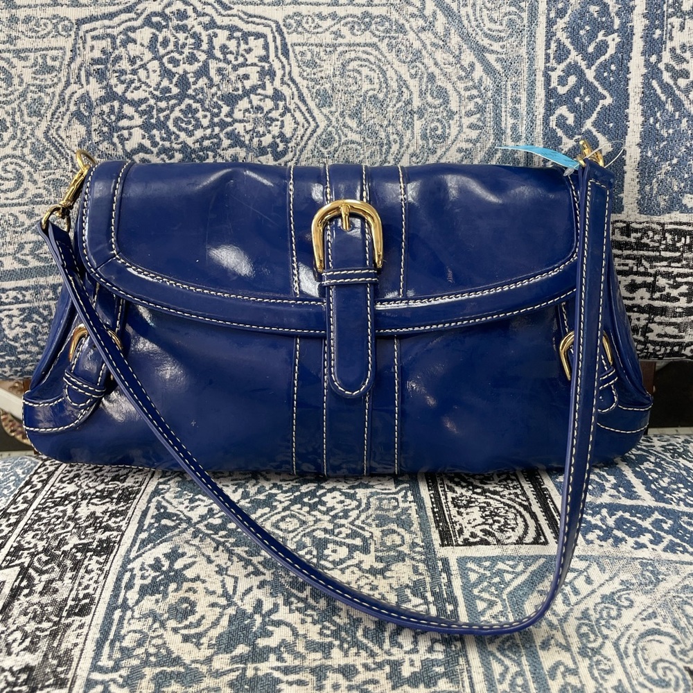 Maxx New York Shoulder Bag